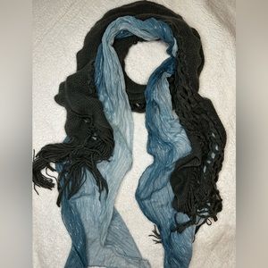 🧣Bundle of 2 Scarves  Gray & Bluish Teal - Preloved Condition